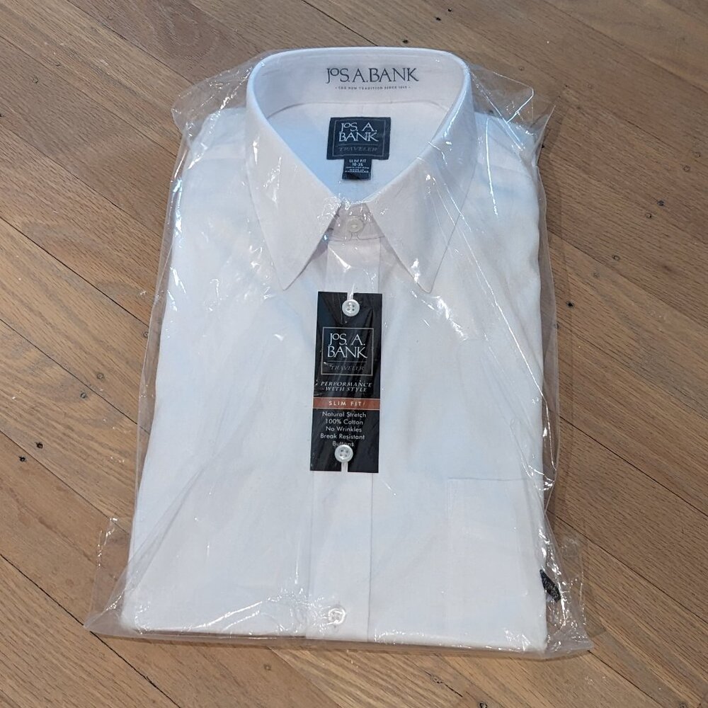 Jos A Bank Traveler White Dress Shirt Slim Fit